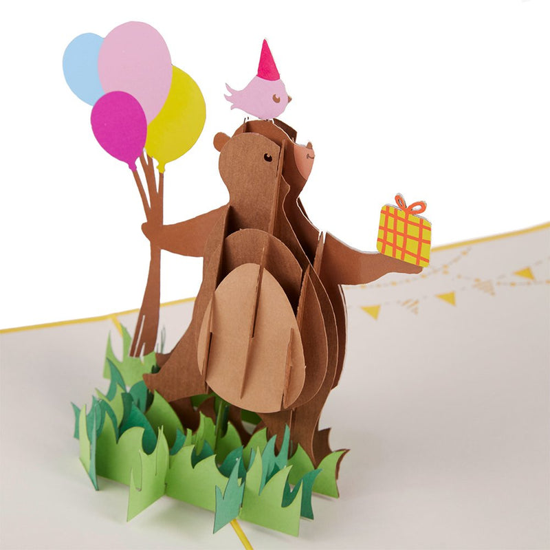 Biglietto pop-up con orsetto di compleanno